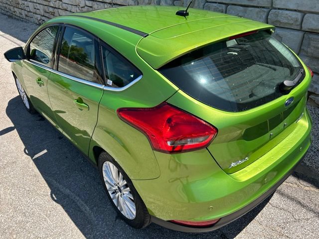 Used 2018 Ford Focus Titanium w/ Titanium Technology Package FWD image 4