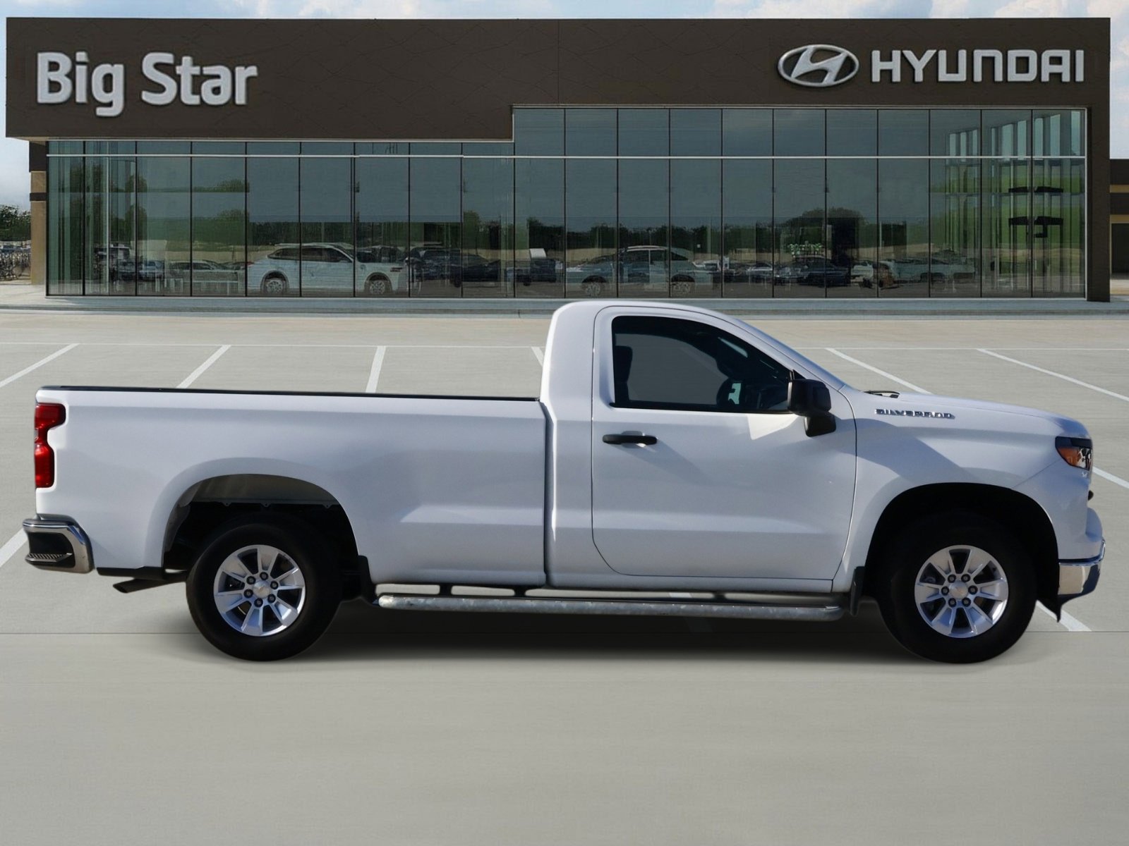 Used 2025 Chevrolet Silverado 1500 W/T RWD image 5