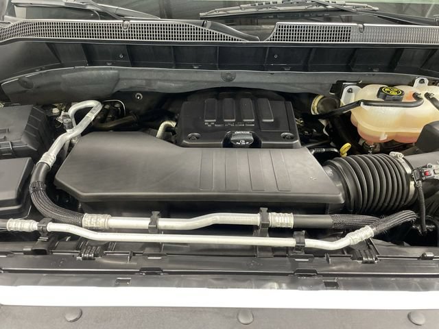Used 2023 Chevrolet Silverado 1500 LT AWD/4WD image 30