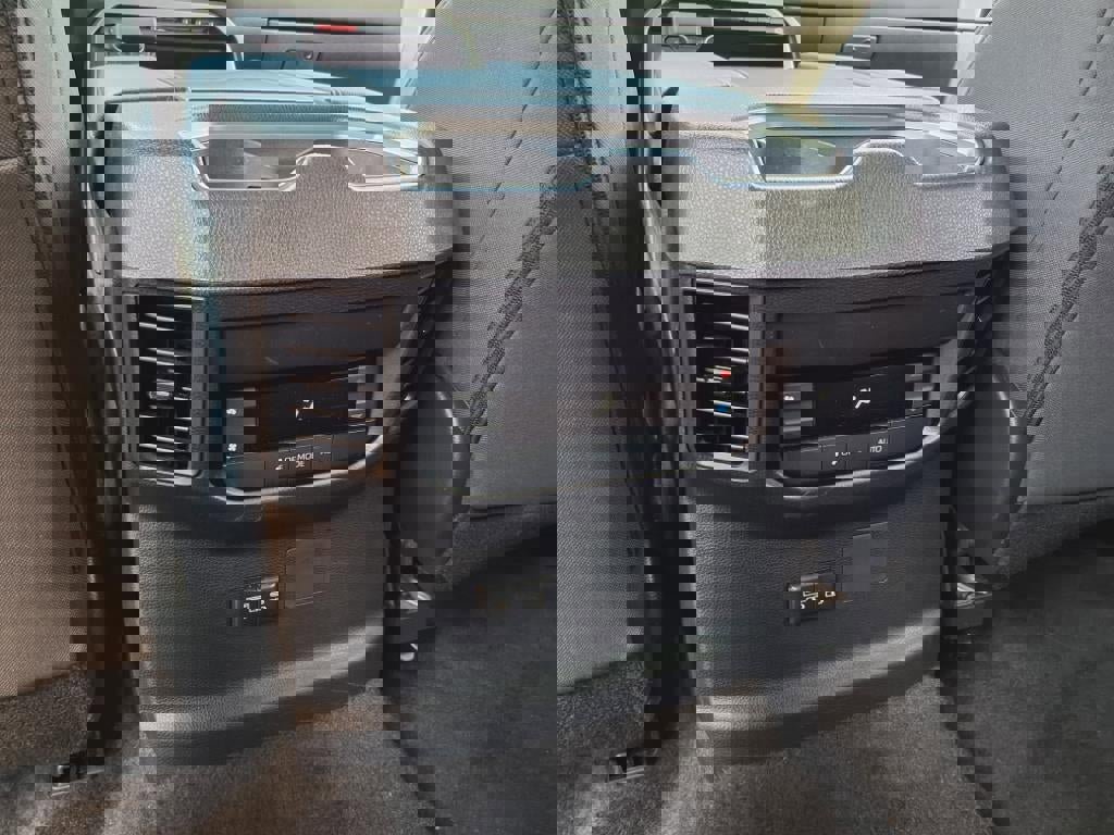 Used 2025 Toyota Sequoia SR5 image 24