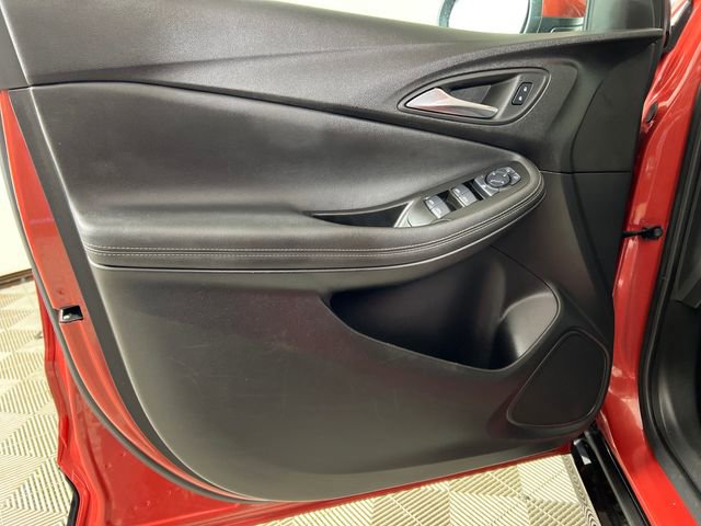 Used 2024 Buick Encore GX Sport Touring image 12