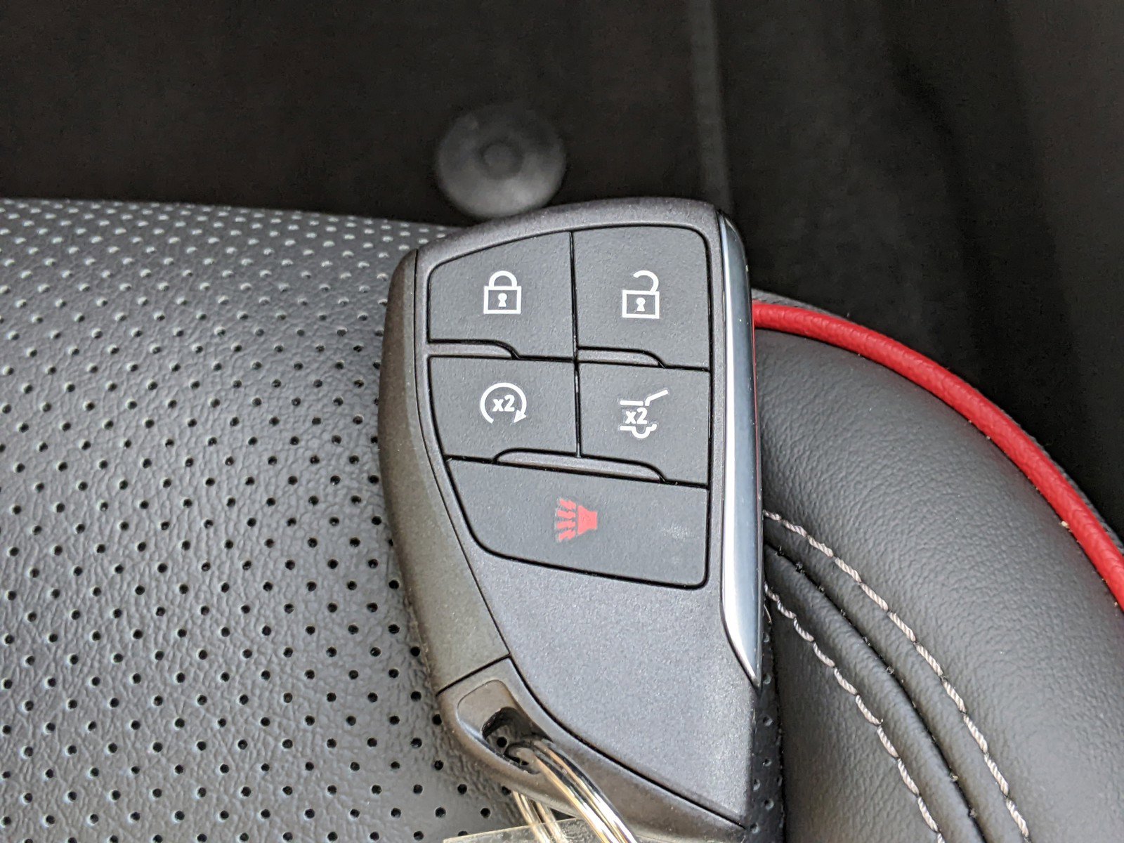 Used 2022 Buick Envision Essence w/ Sport Touring Package image 56