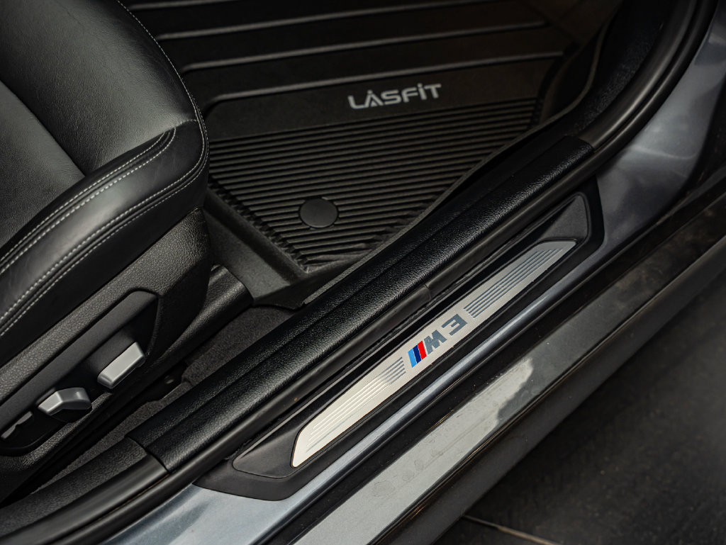 Used 2018 BMW M3 RWD image 52