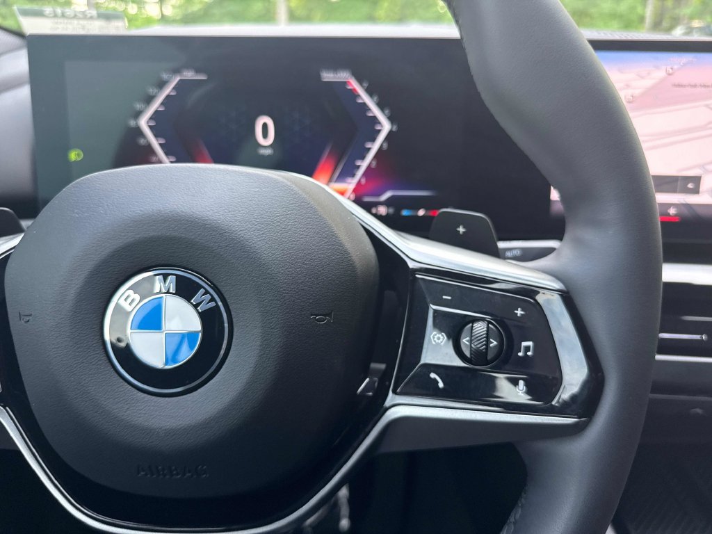 Used 2024 BMW 530i w/ Premium Package RWD image 20