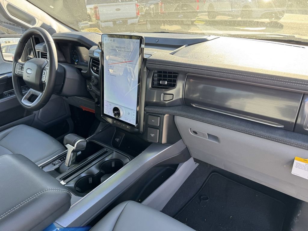 Used 2025 Ford F150 Lightning Flash image 5