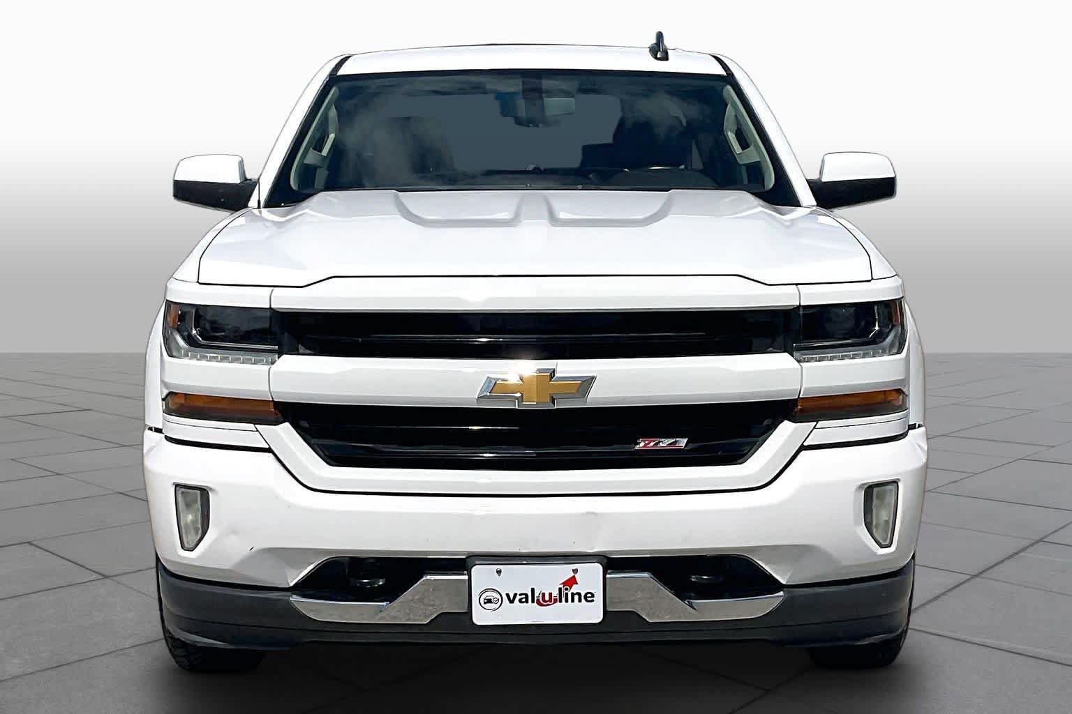 Used 2017 Chevrolet Silverado 1500 LT w/ All Star Edition AWD/4WD image 4