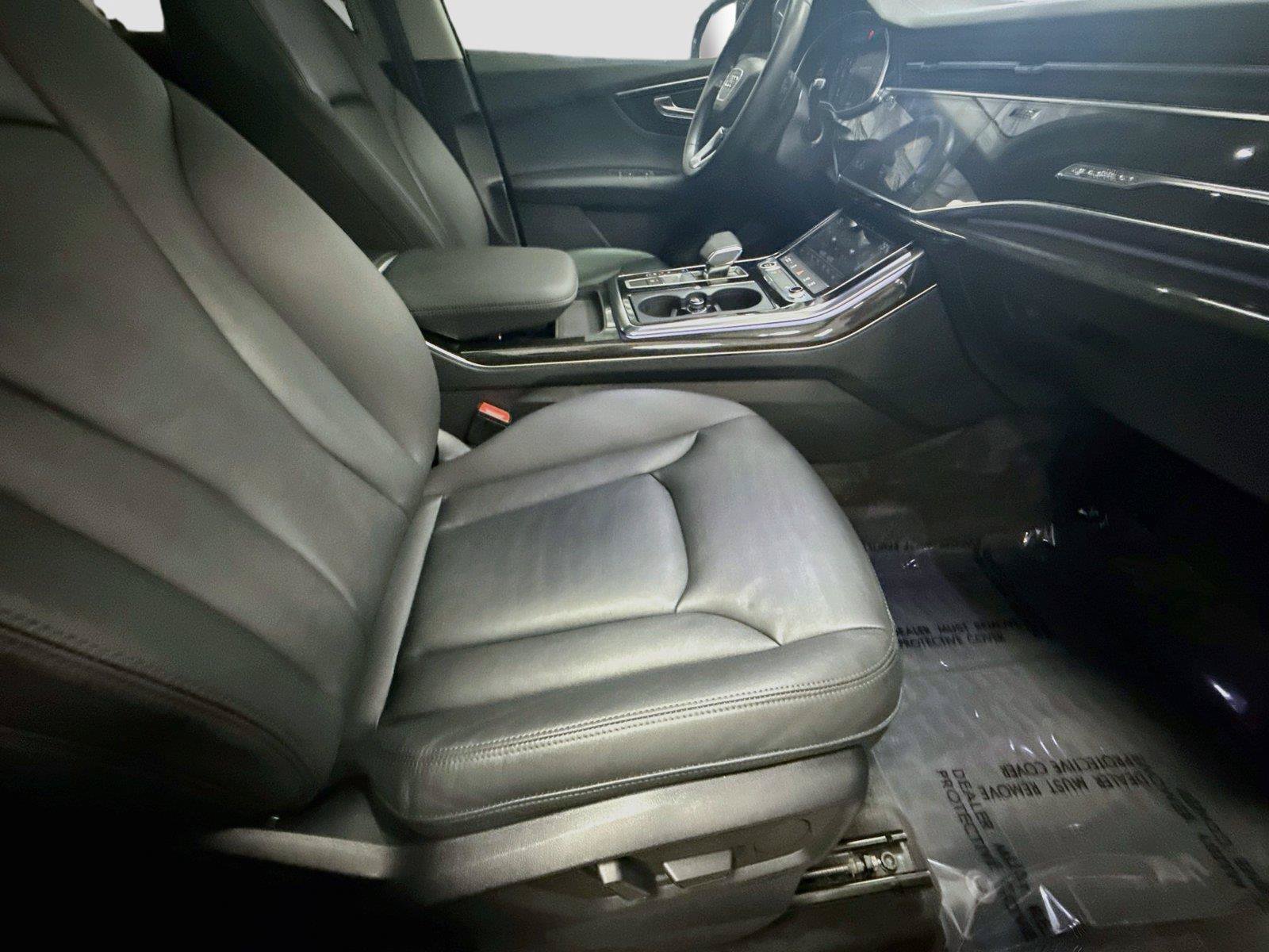 Used 2023 Audi Q7 3.0T Premium w/ Convenience Package AWD/4WD image 29