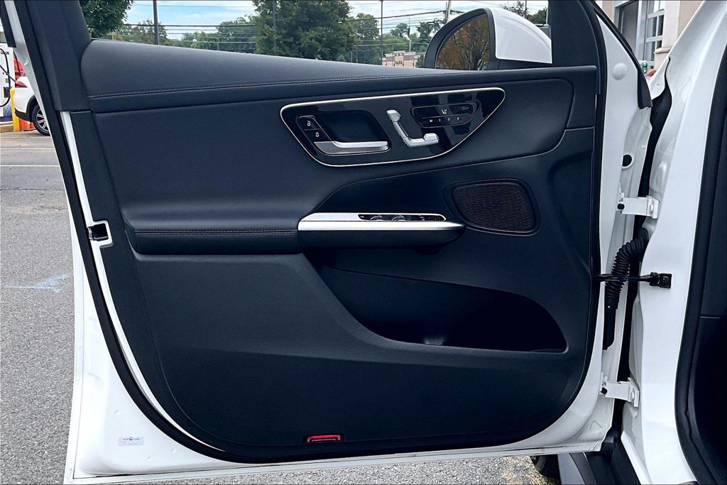 Certified 2025 Mercedes-Benz GLC 350e 4MATIC image 18