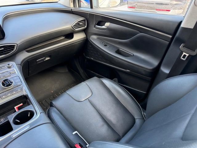 Used 2023 Hyundai Santa Fe Limited w/ Cargo Package image 17