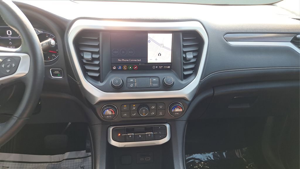 Used 2022 GMC Acadia SLT w/ Technology Package image 17