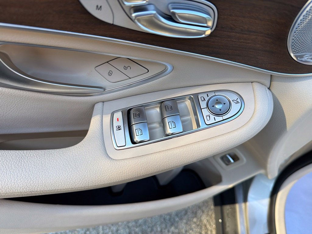 Certified 2021 Mercedes-Benz GLC 300 4MATIC image 10