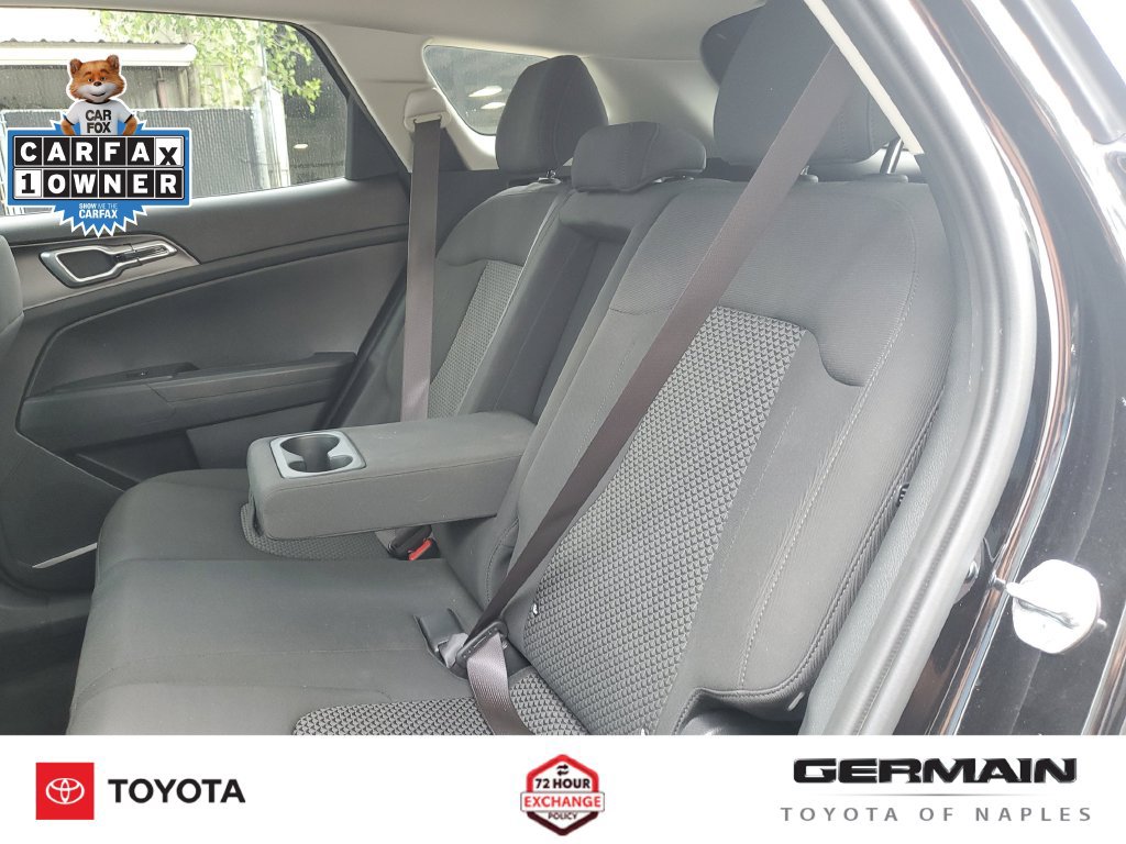 Used 2026 Kia Sportage LX FWD image 19