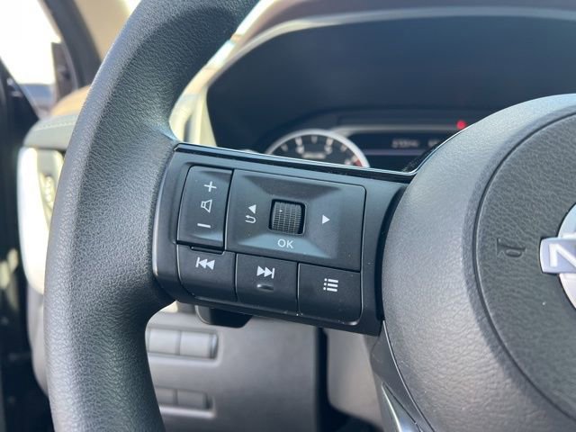 Used 2023 Nissan Rogue SV AWD/4WD image 15
