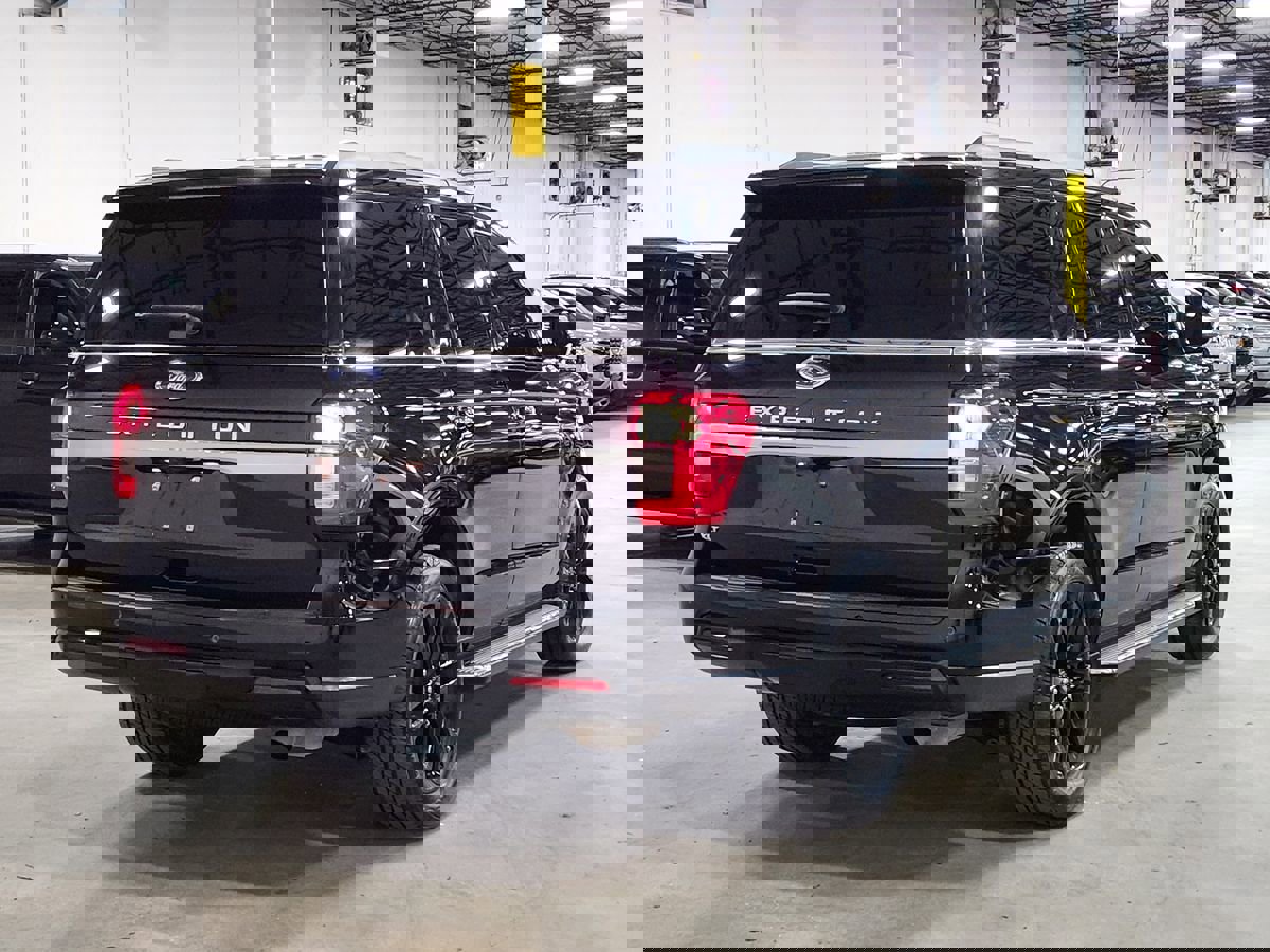 Used 2022 Ford Expedition XLT image 8