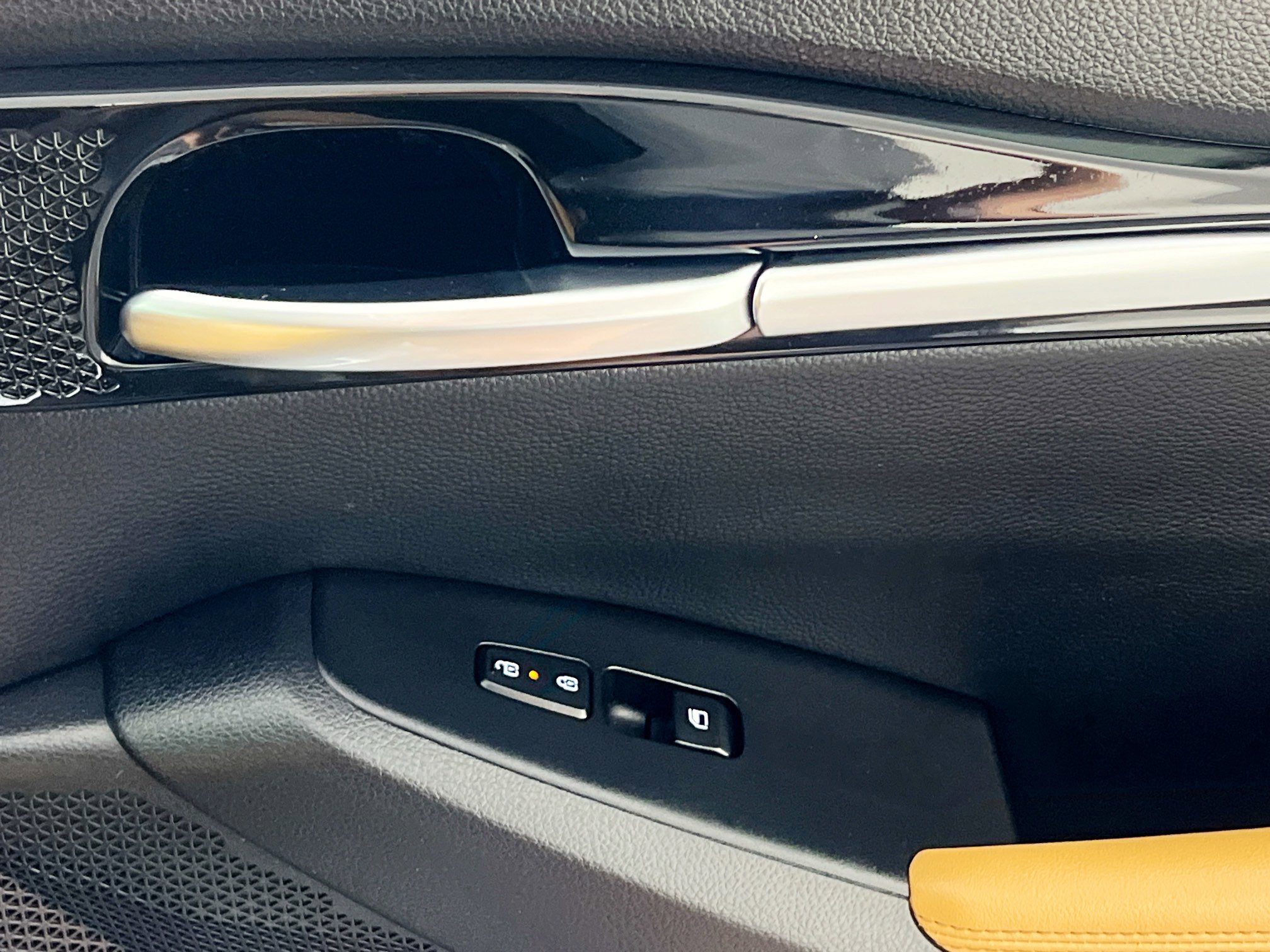 Used 2024 Kia Seltos EX image 32