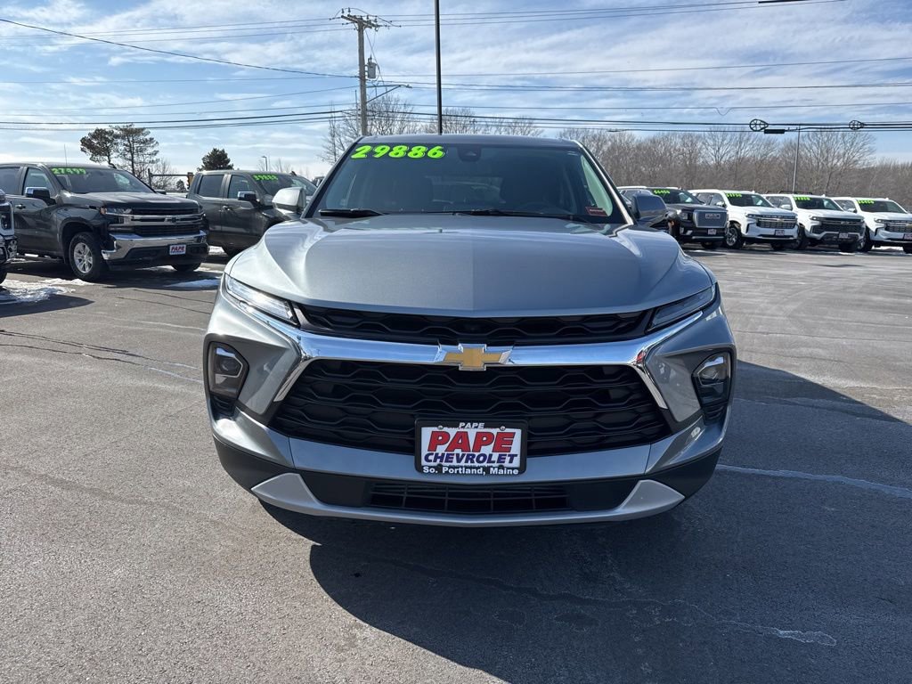 Used 2025 Chevrolet Blazer LT image 9