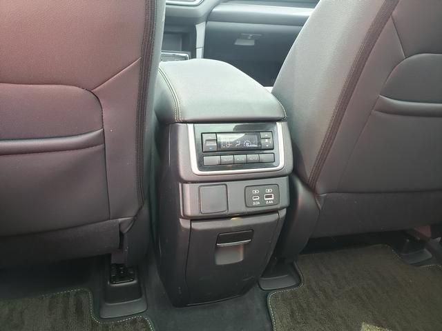 Used 2024 Subaru Ascent Onyx Edition AWD/4WD image 13