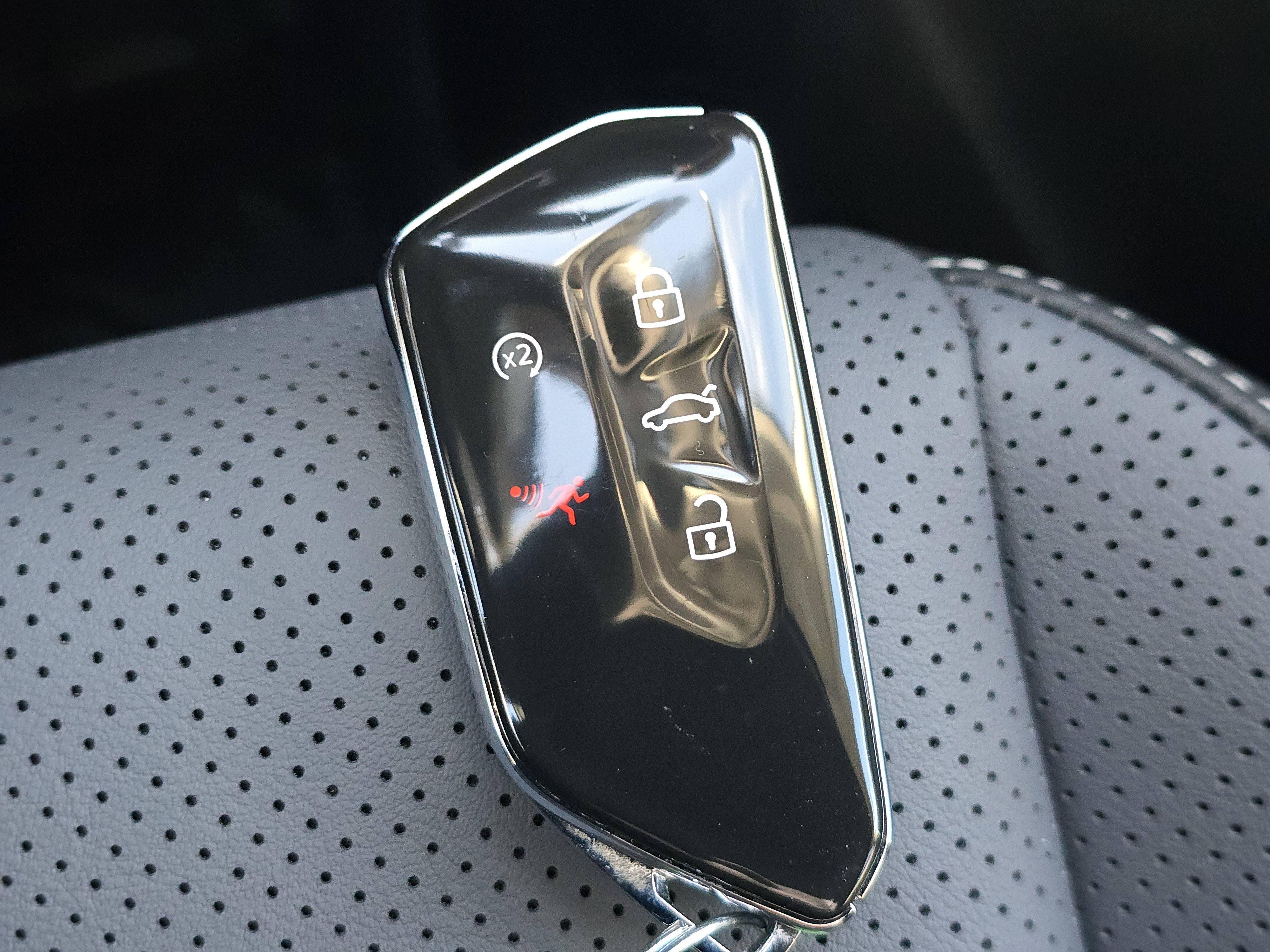 New 2026 Volkswagen Tiguan SE image 27