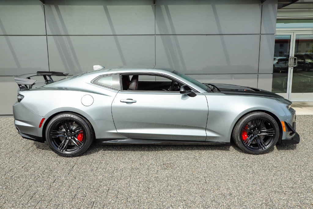 Used 2023 Chevrolet Camaro ZL1 RWD image 3