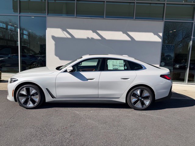 New 2026 BMW i4 xDrive40i w/ Premium Package AWD/4WD image 2