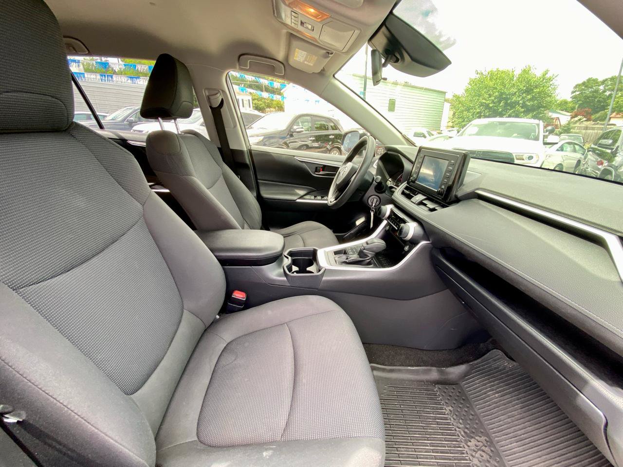 Used 2019 Toyota RAV4 LE w/ All Weather Liner Package AWD/4WD image 7