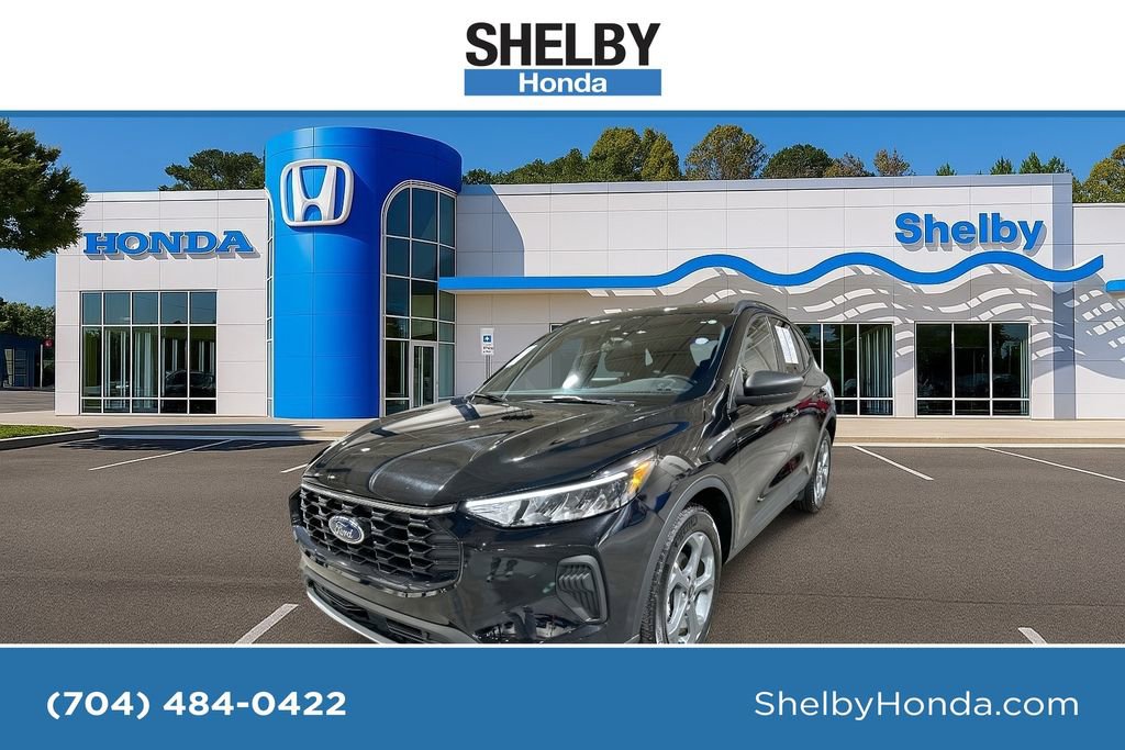 Used 2025 Ford Escape ST-Line image 1