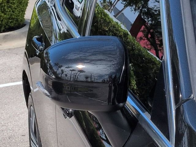 Used 2022 Volvo XC60 B5 Inscription w/ Advanced Package FWD image 12