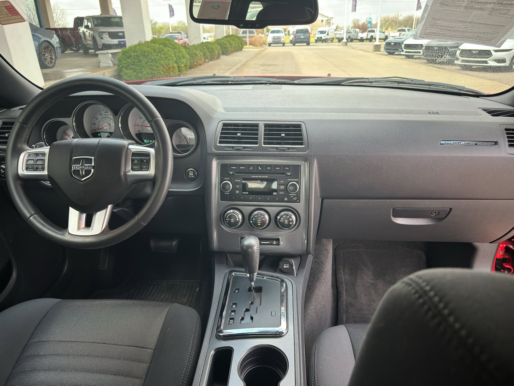 Used 2012 Dodge Challenger R/T image 11