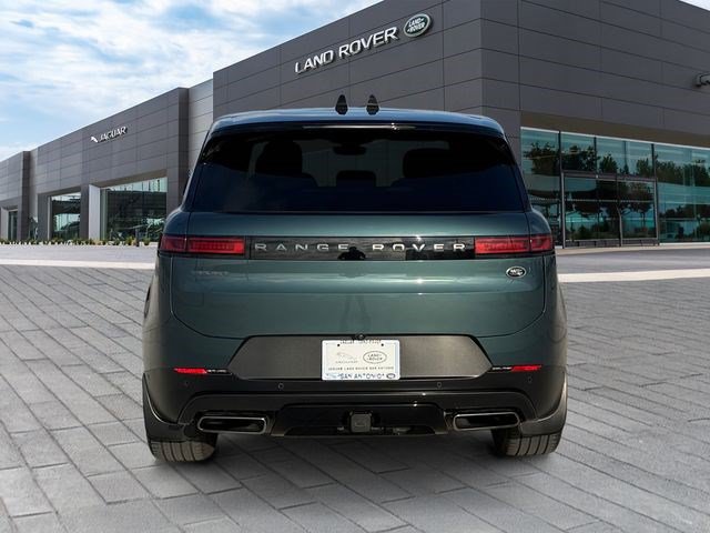 Used 2023 Land Rover Range Rover Sport SE AWD/4WD image 4