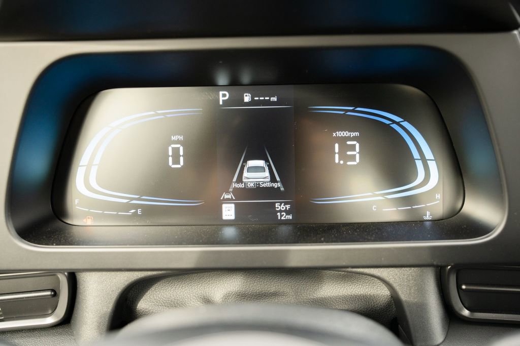 New 2025 Hyundai Elantra Sport image 23