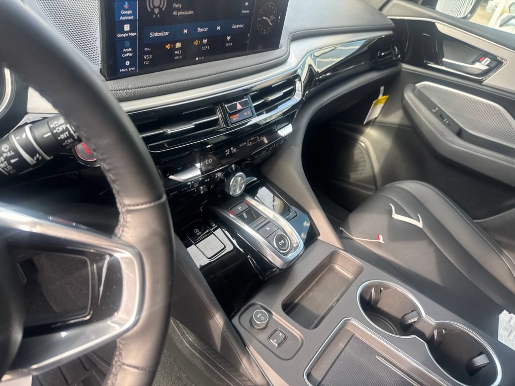 Used 2025 Acura MDX FWD image 17