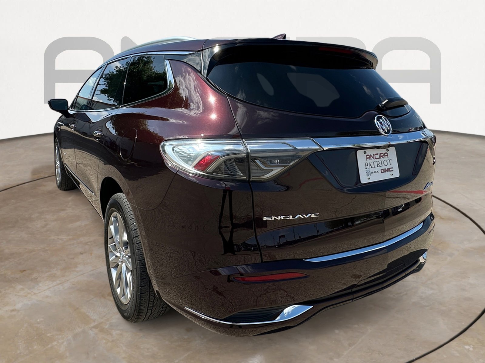 Used 2024 Buick Enclave Avenir w/ Avenir Technology Package image 8