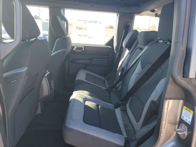 New 2025 Ford Bronco 4-Door image 18