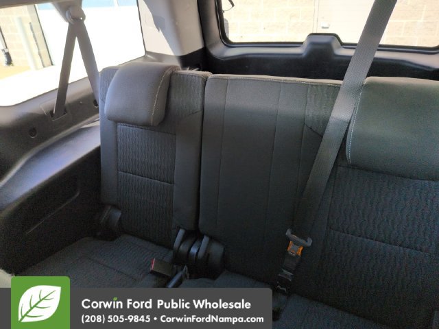 Used 2019 Chevrolet Suburban 4WD w/ Enhanced Driver Alert Package image 28
