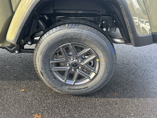 New 2026 Jeep Gladiator Sport image 18