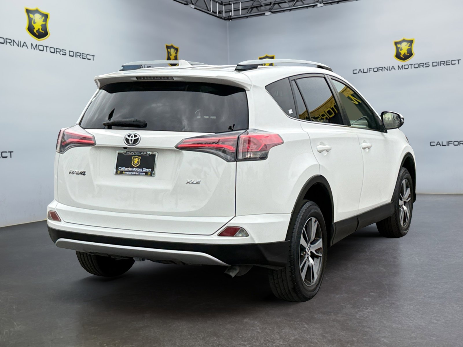 Used 2017 Toyota RAV4 XLE image 5