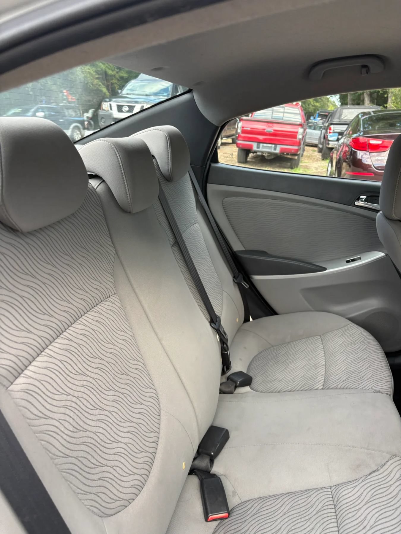 Used 2014 Hyundai Accent GLS w/ Option Group 2 FWD image 31