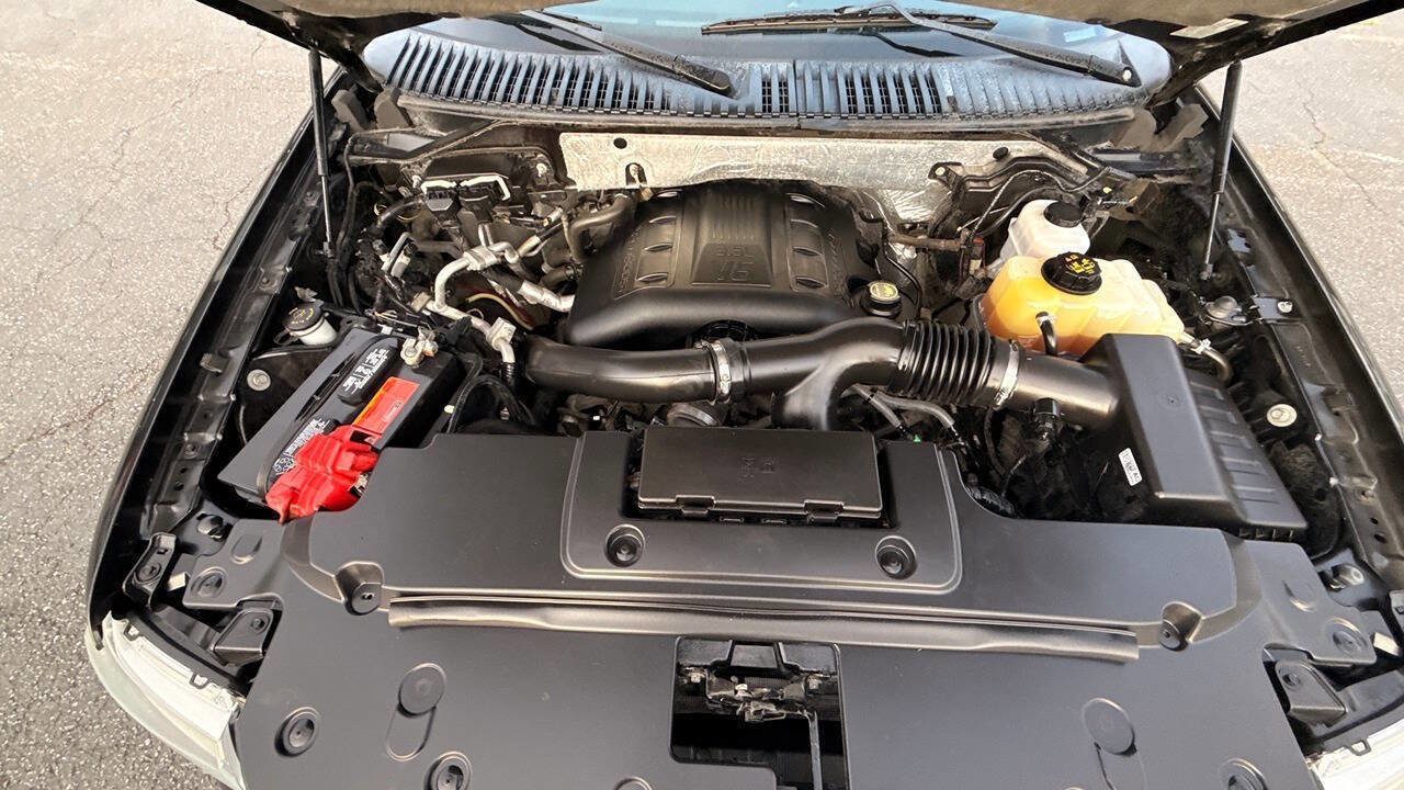 Used 2015 Ford Expedition Platinum image 7