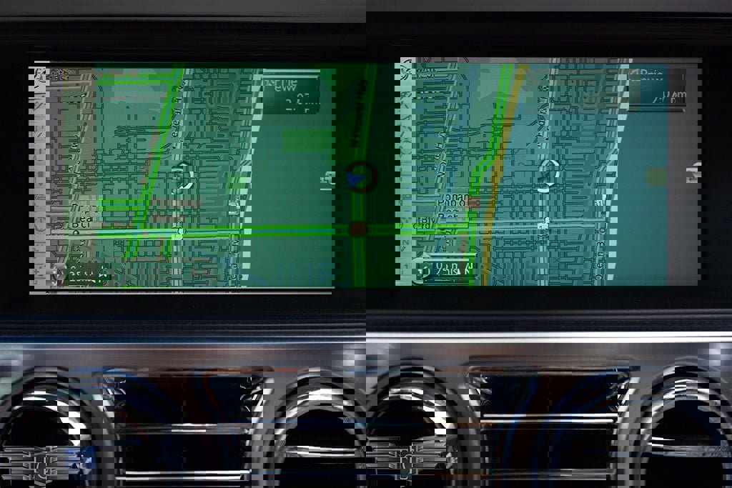 Used 2017 Rolls-Royce Dawn Convertible image 27