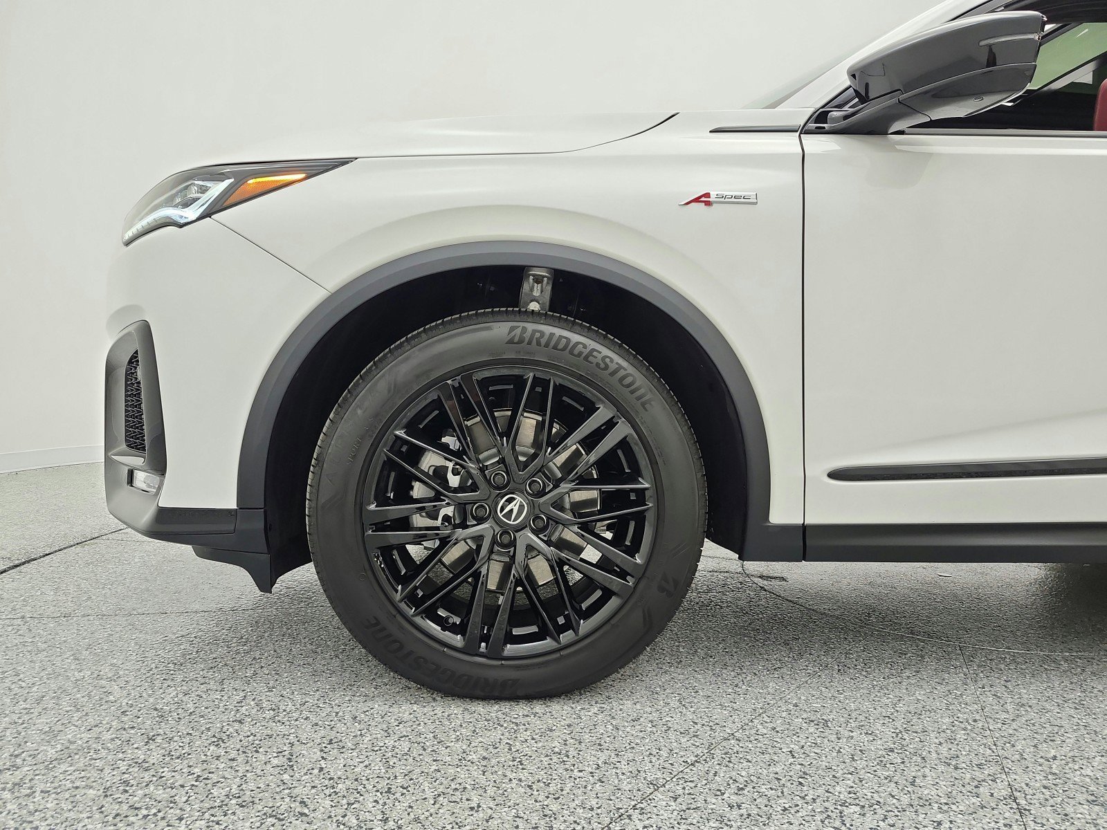 Used 2026 Acura MDX A-Spec image 17