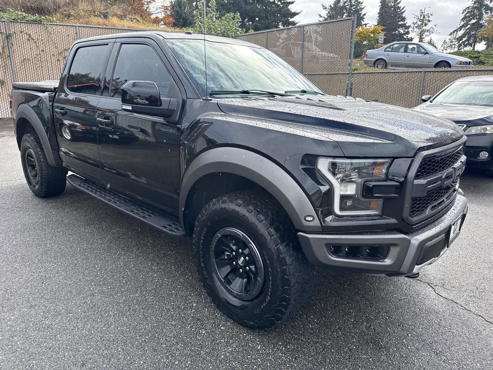 Used 2018 Ford F150 Raptor w/ Equipment Group 802A Luxury image 4