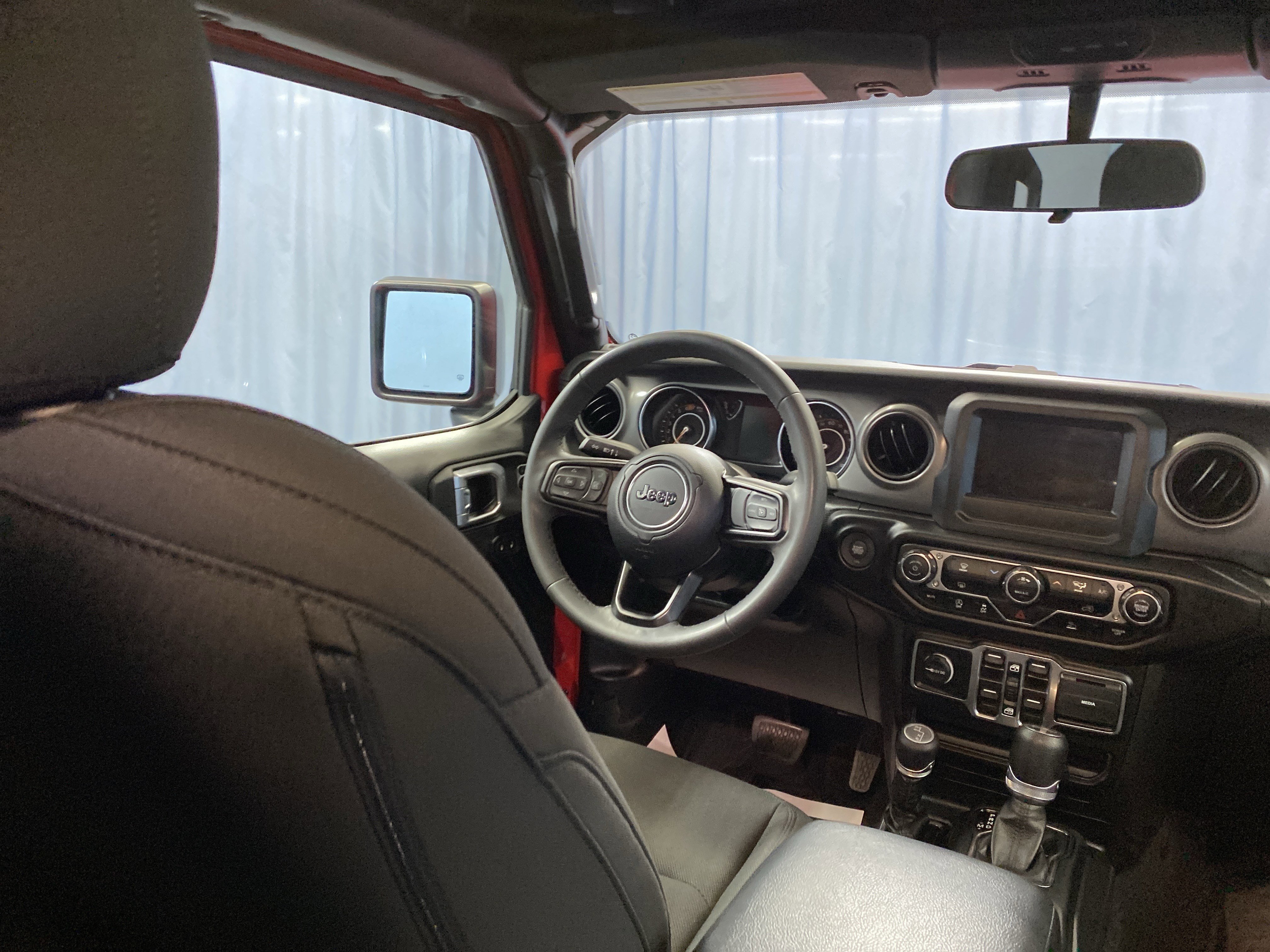Certified 2023 Jeep Wrangler Willys AWD/4WD image 36