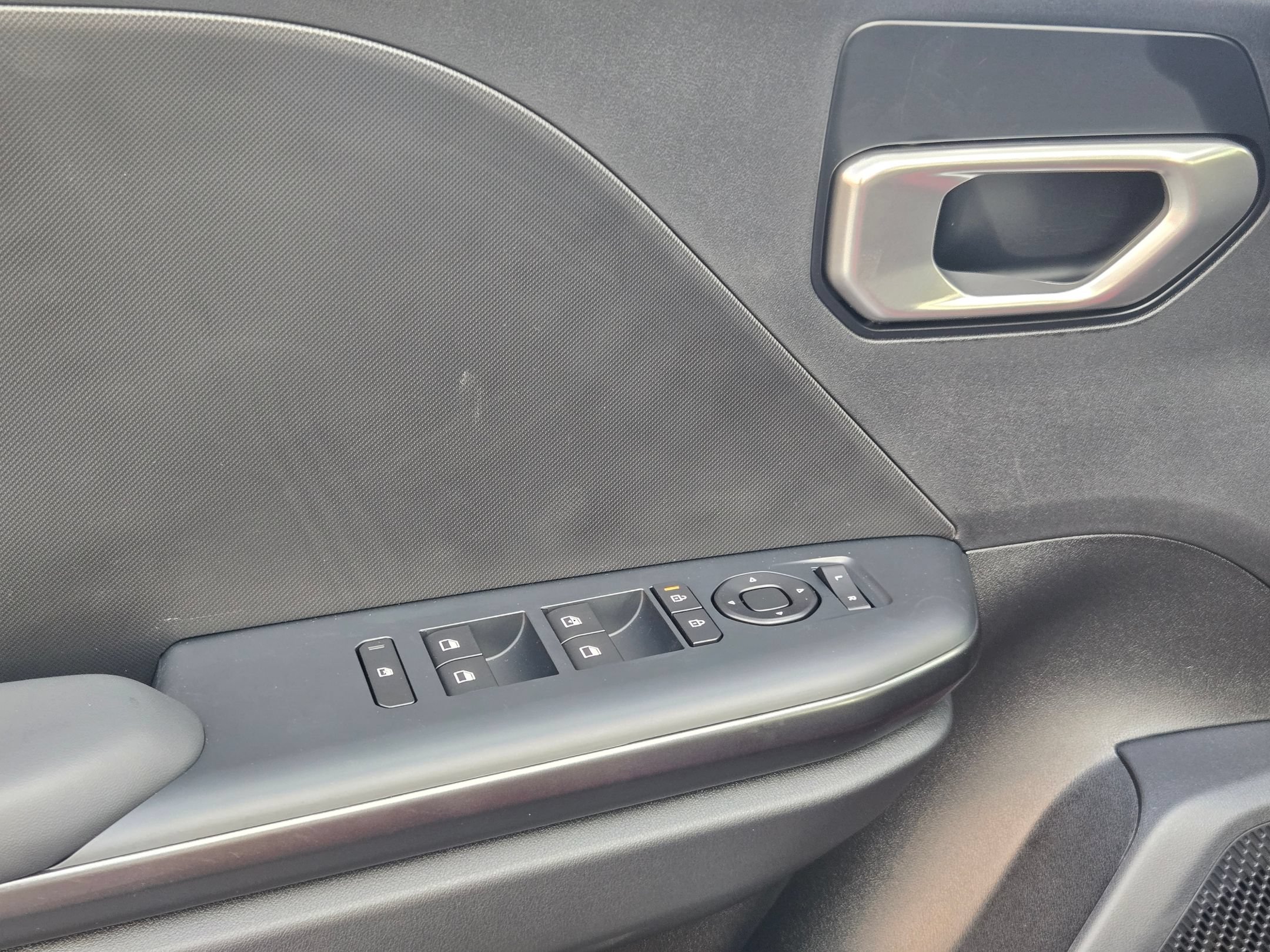 New 2026 Kia K4 FWD image 16