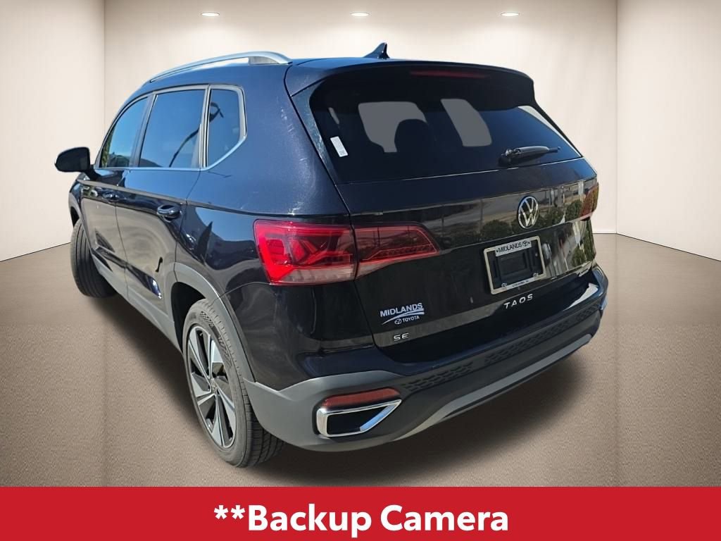 Used 2024 Volkswagen Taos SE image 4