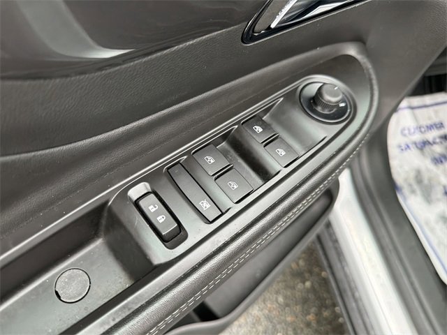 Used 2022 Buick Encore Preferred w/ Safety Package image 24