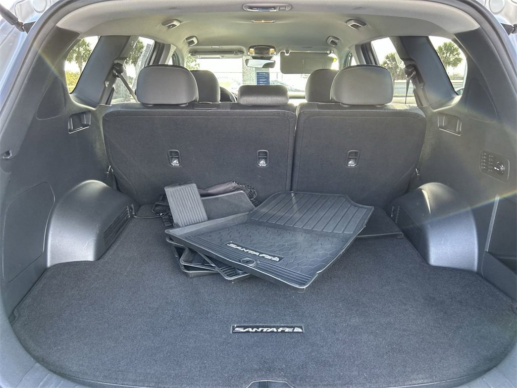 Certified 2022 Hyundai Santa Fe SE image 17