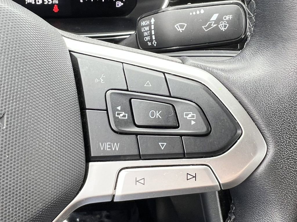 Used 2024 Volkswagen Jetta SE image 18