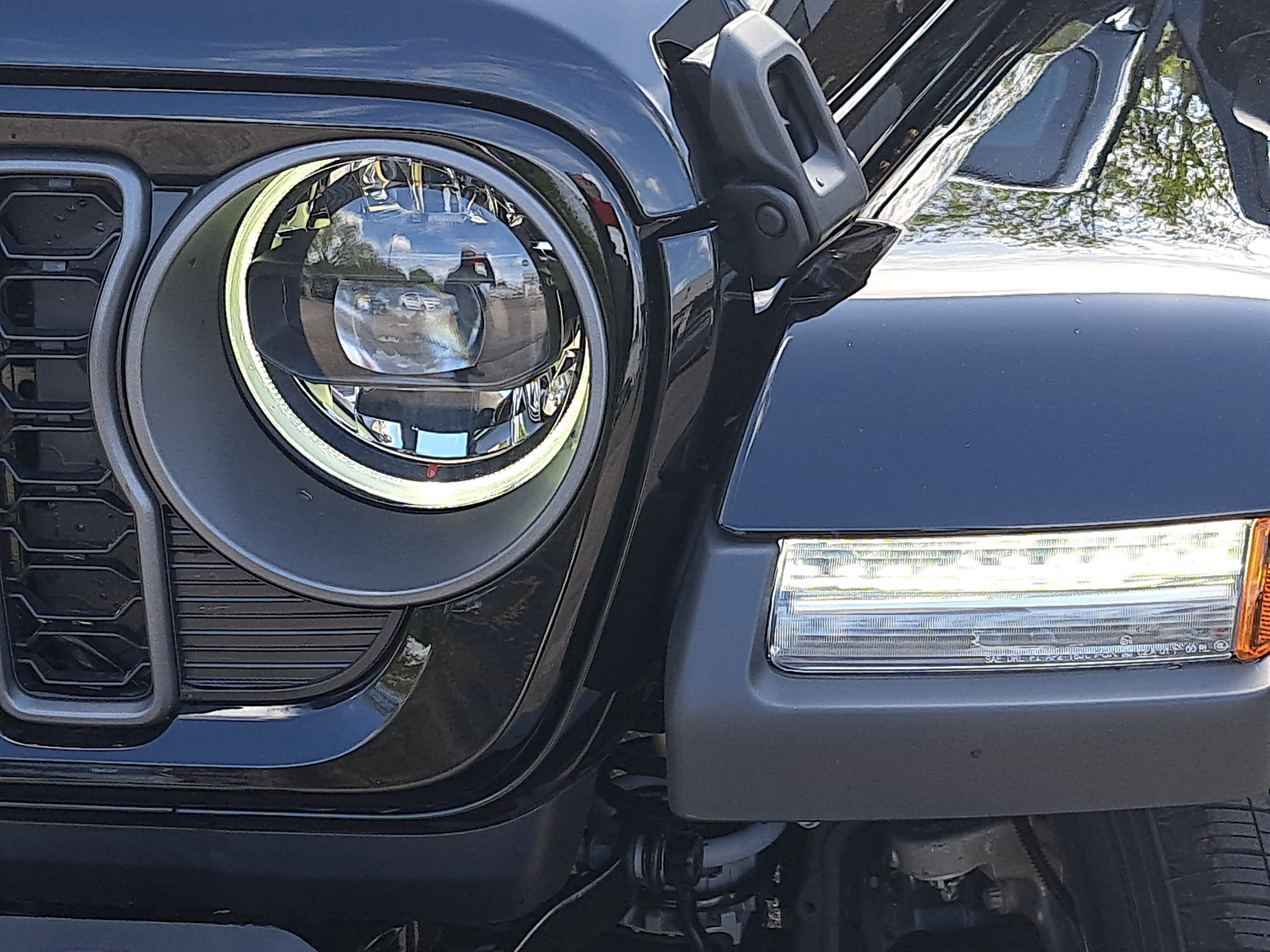 New 2026 Jeep Gladiator Sport AWD/4WD image 27