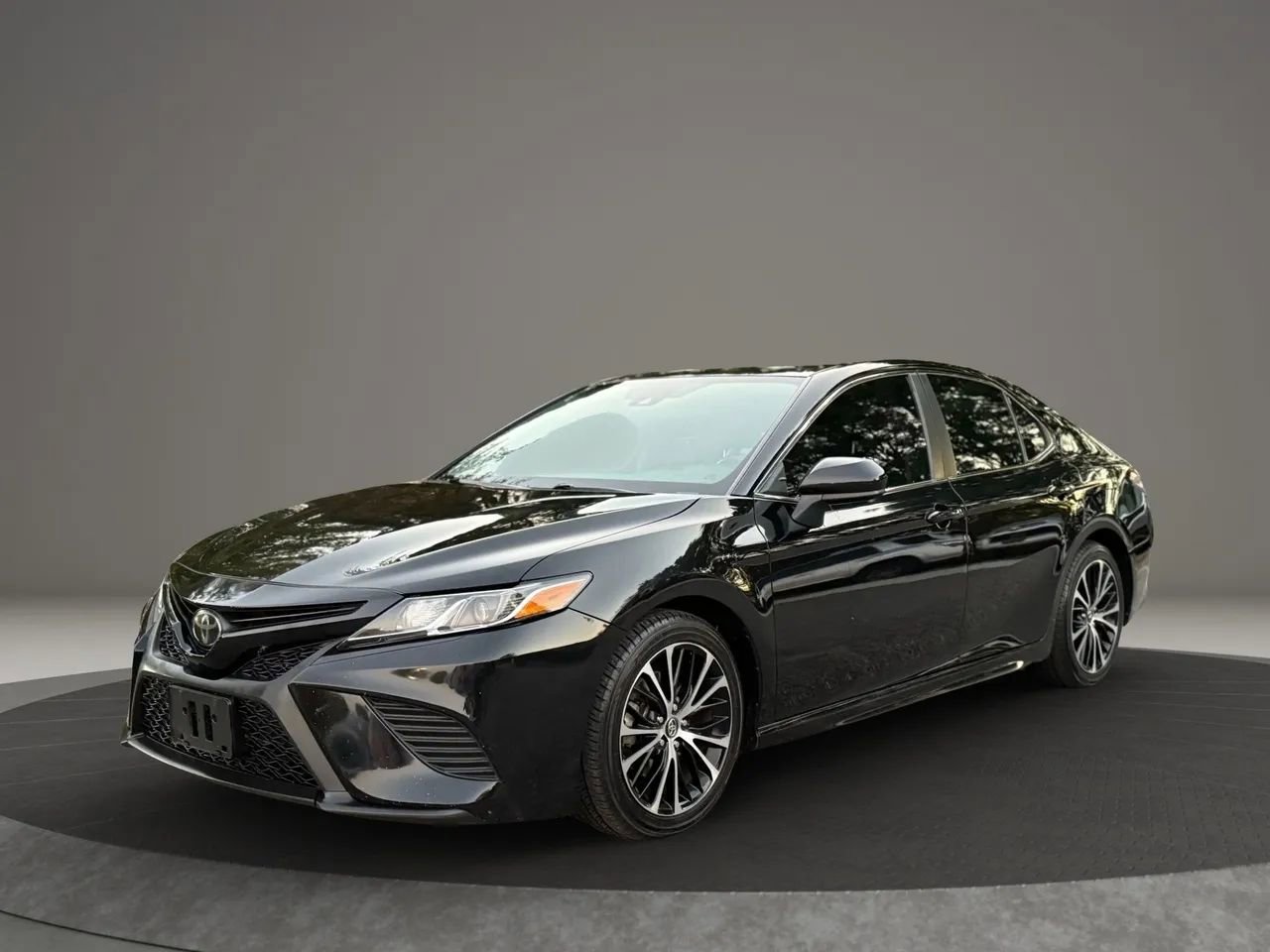 Used 2019 Toyota Camry SE