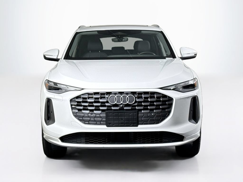 Used 2025 Audi Q5 Premium w/ Convenience Package AWD/4WD image 8